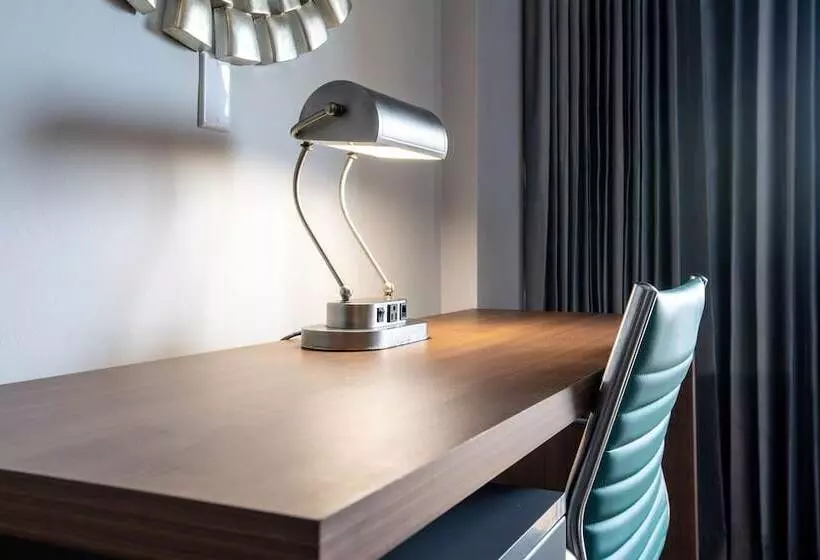 ホテル Regency Miami Airport By Sonesta