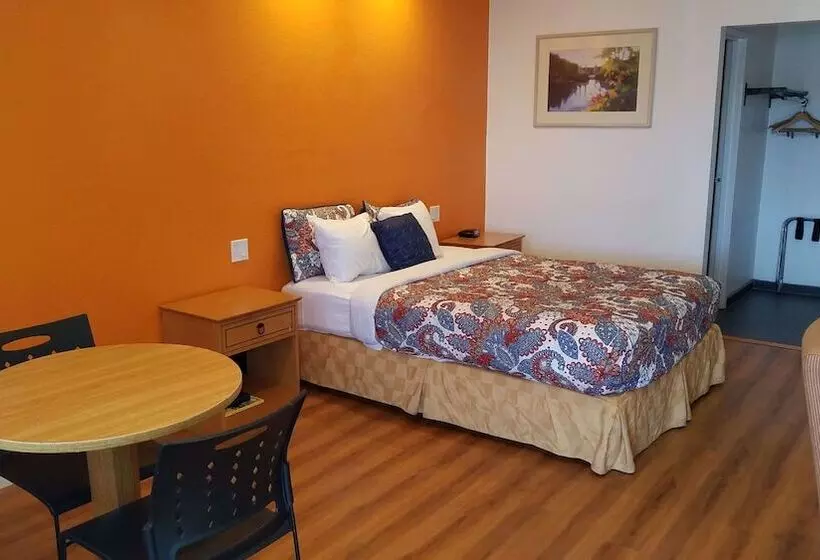 בית מלון כפרי Rodeway Inn Alamedaoakland