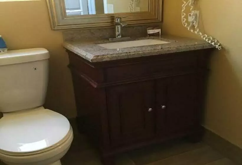 Отель Seaside Inn Morro Bay