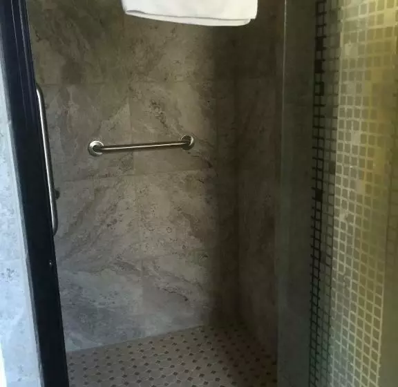 Отель Seaside Inn Morro Bay