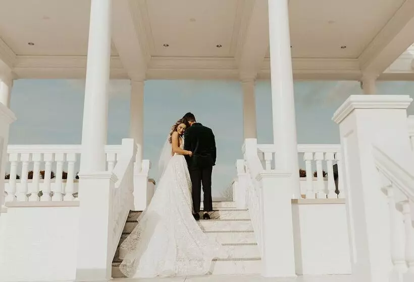 فندق The Grand Resort