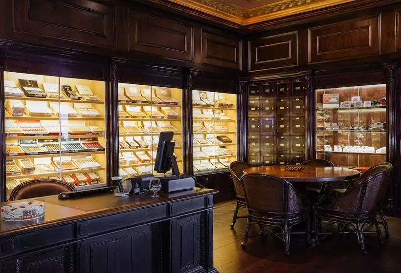 فندق The Grand Resort