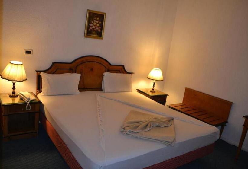 Trio Hotel Kaoud Sporting