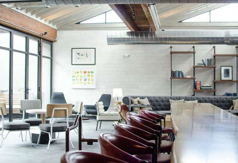 Freepoint Hotel Cambridge, Tapestry Collection By Hilton