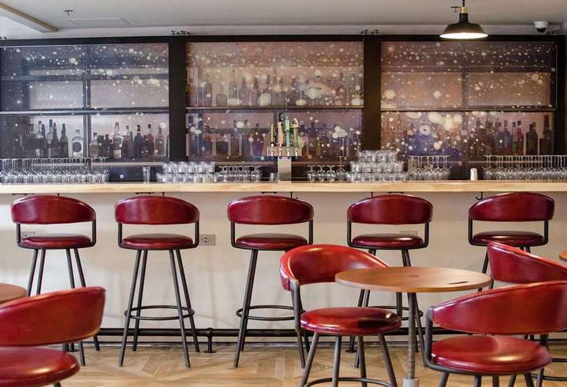 Freepoint Hotel Cambridge, Tapestry Collection By Hilton