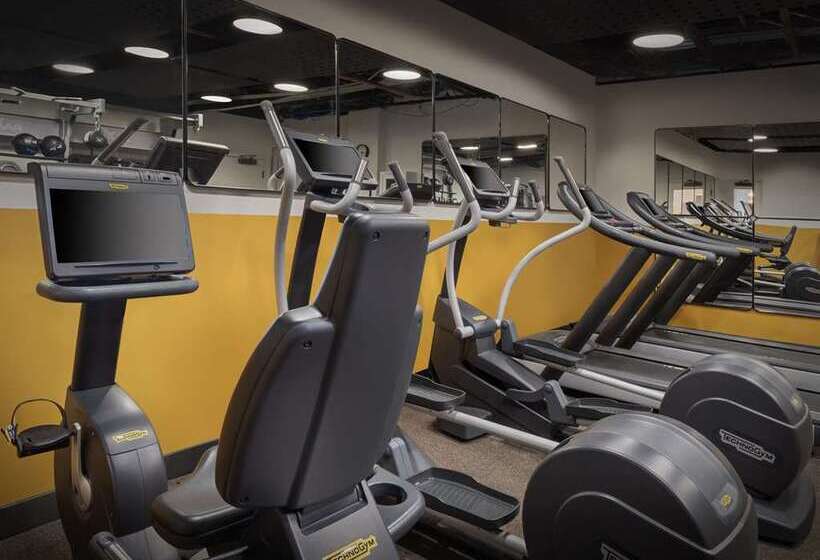 Freepoint Hotel Cambridge, Tapestry Collection By Hilton