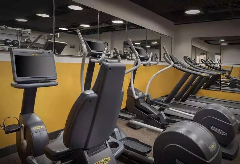 Freepoint Hotel Cambridge, Tapestry Collection By Hilton