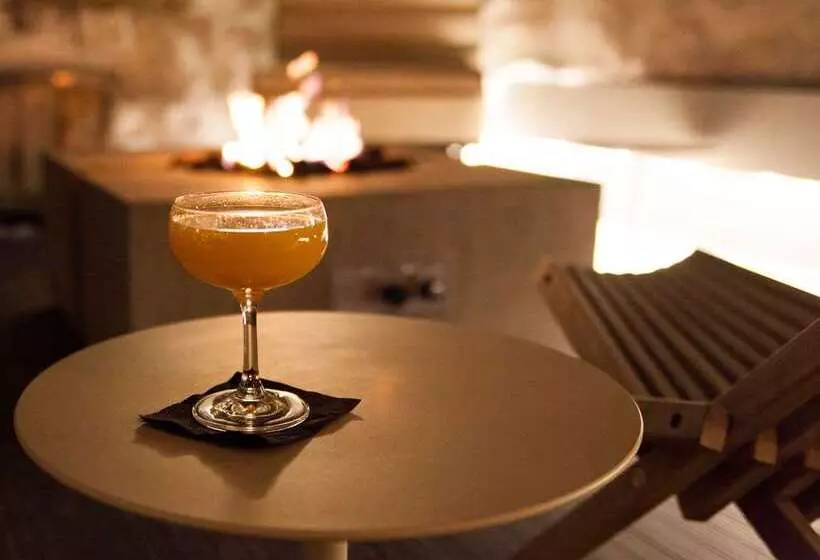 Freepoint Hotel Cambridge, Tapestry Collection By Hilton