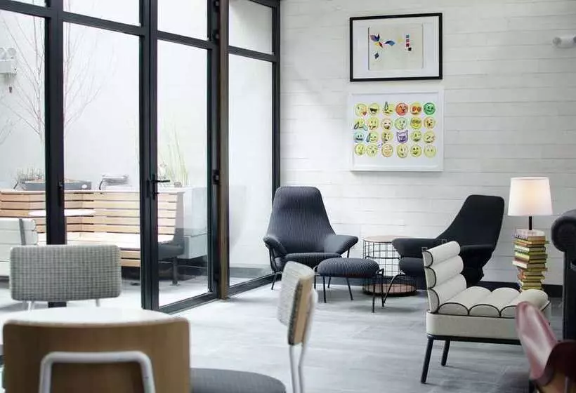 Freepoint Hotel Cambridge, Tapestry Collection By Hilton