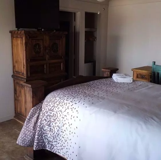 Hotel B.a.s.i.c. Lodgings