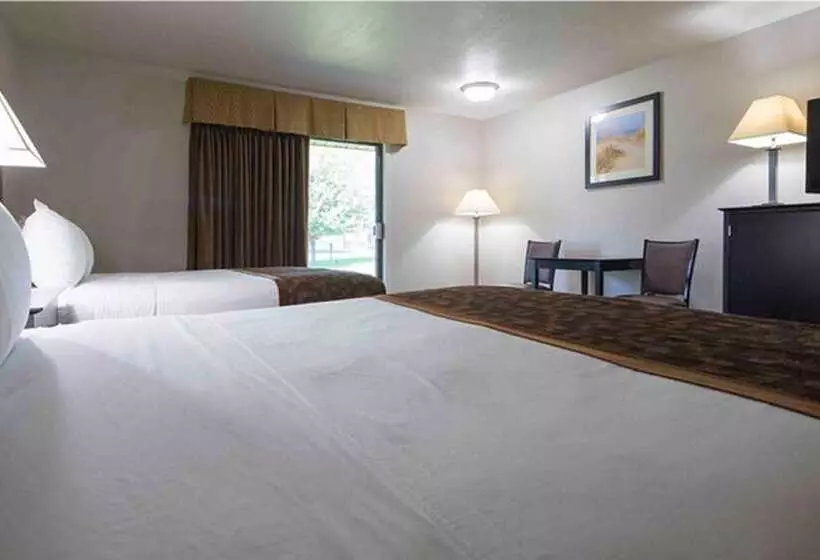 בית מלון כפרי Best Western Beacon Inn