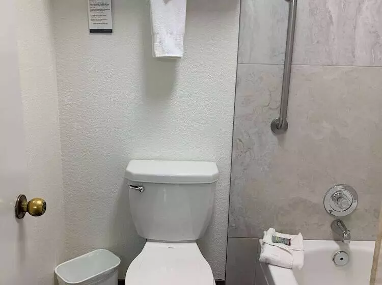 בית מלון כפרי Best Western Desert Oasis