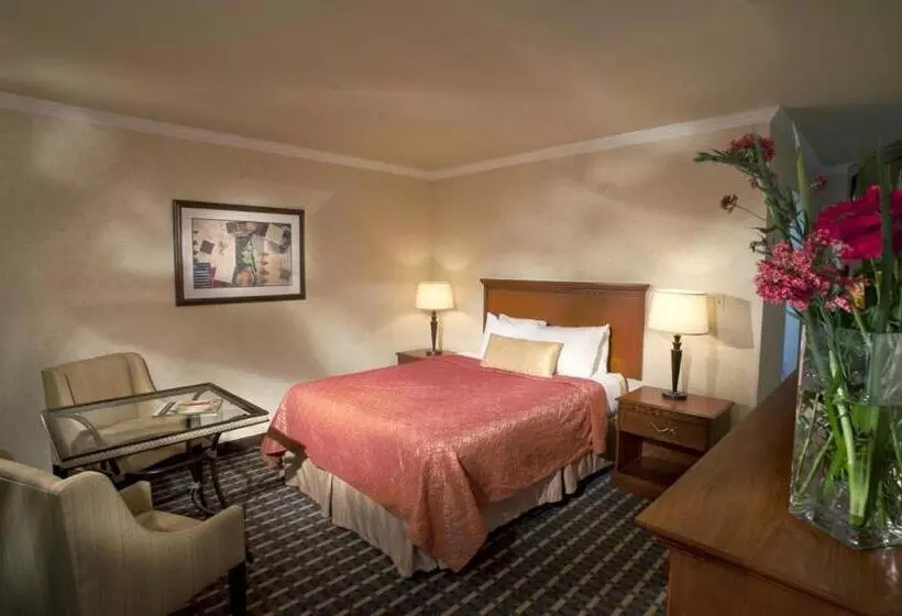 בית מלון כפרי Best Western Garden Inn