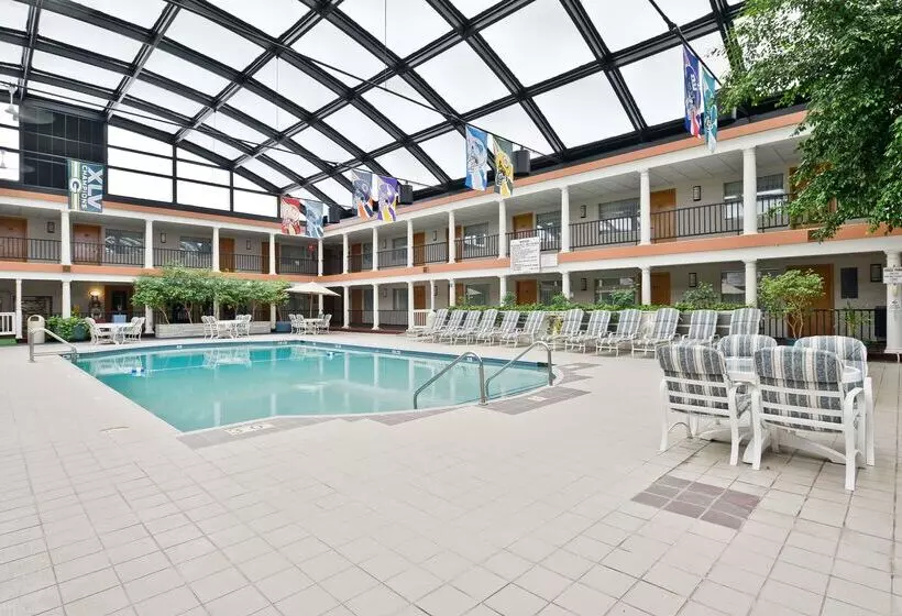 ホテル Best Western Green Bay Inn And Conference Center