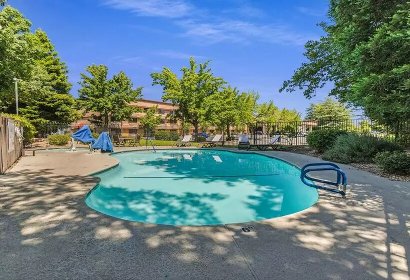 בית מלון כפרי Best Western Heritage Inn Chico