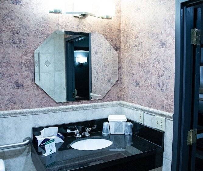 فندق Best Western On The Avenue