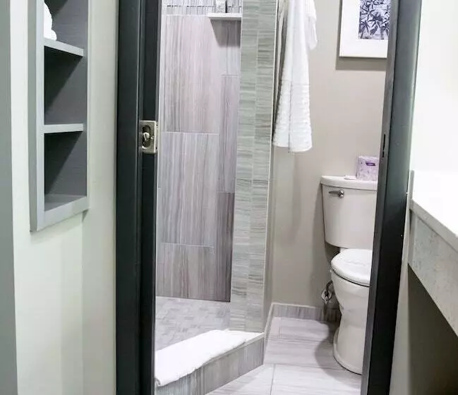 هتل Best Western On The Avenue