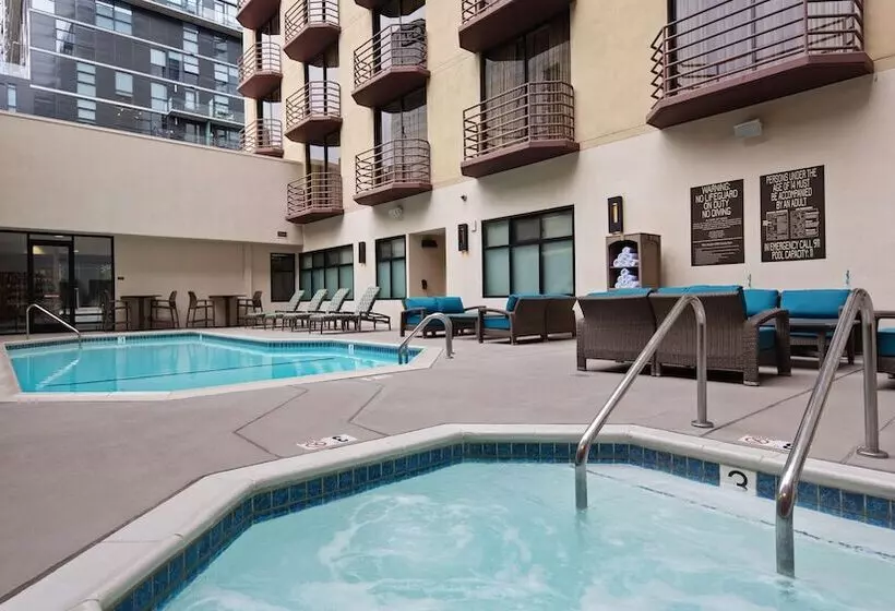 ホテル Best Western Plus Bayside Inn