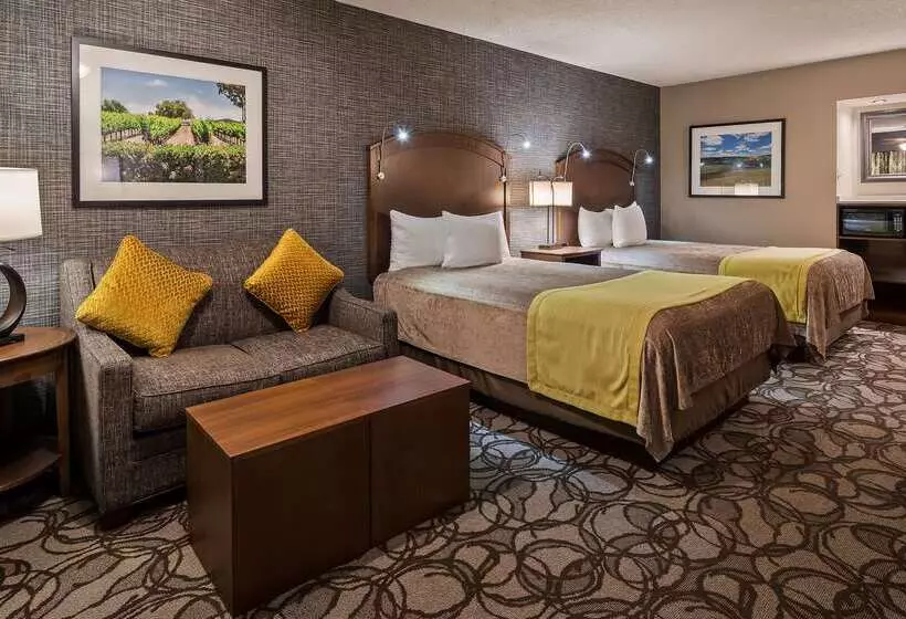 בית מלון כפרי Best Western Plus Black Oak