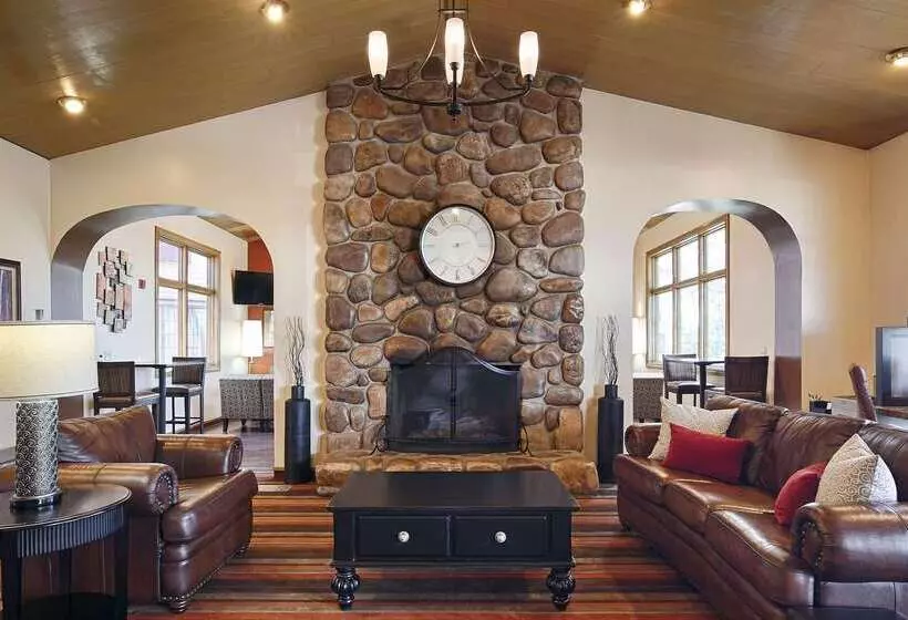 酒店 Best Western Plus Cottontree Inn