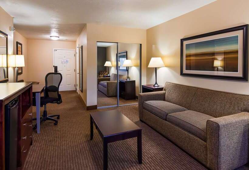 فندق Best Western Plus Cottontree Inn