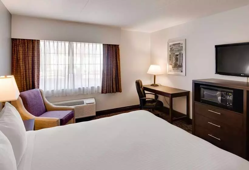 Best Western Plus Longbranch Hotel & Convention Center