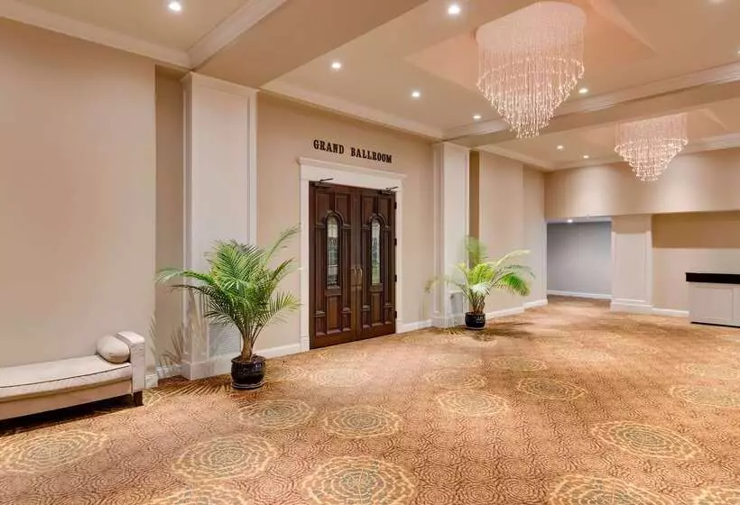 Best Western Plus Longbranch Hotel & Convention Center