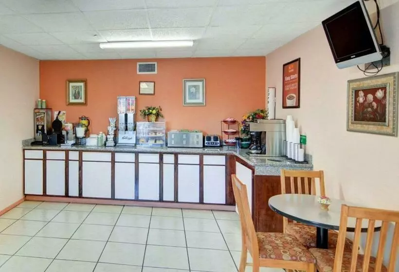 Hotel Econo Lodge Marshall