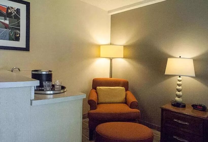 Szálloda Inn At The Convention Center