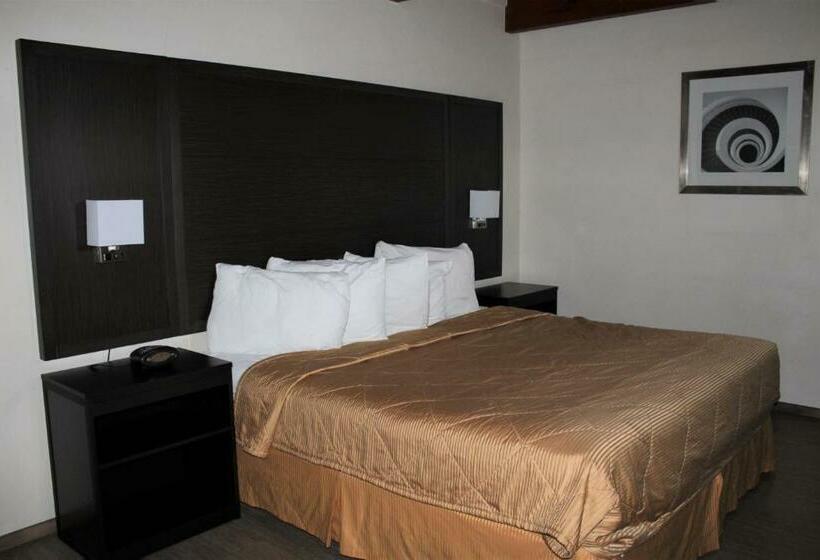 هتل Lamplighter Inn