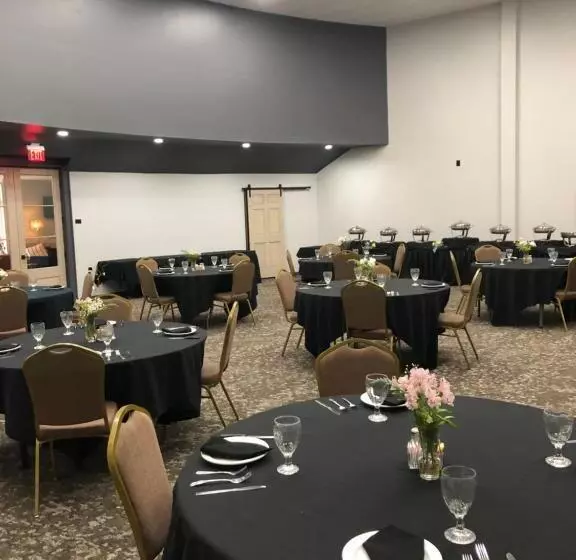 בית מלון כפרי Plantation Inn