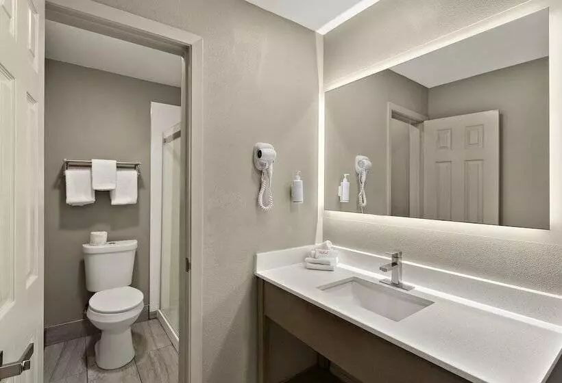 فندق Red Roof Inn Redding