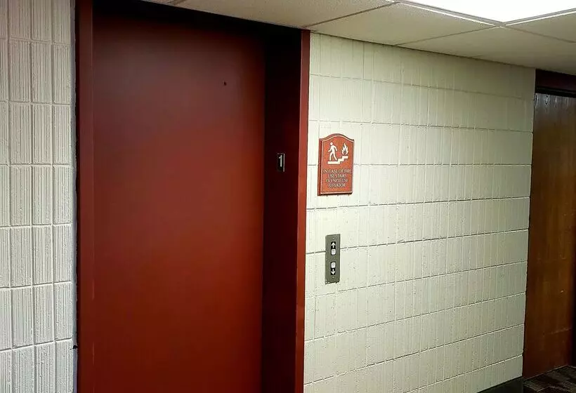 Surestay Plus Hotel By Best Western Black River Falls