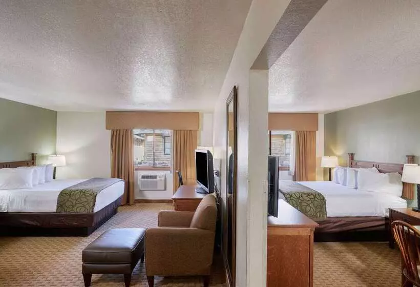 The Ridgeline Hotel At Yellowstone, Ascend Hotel Collection