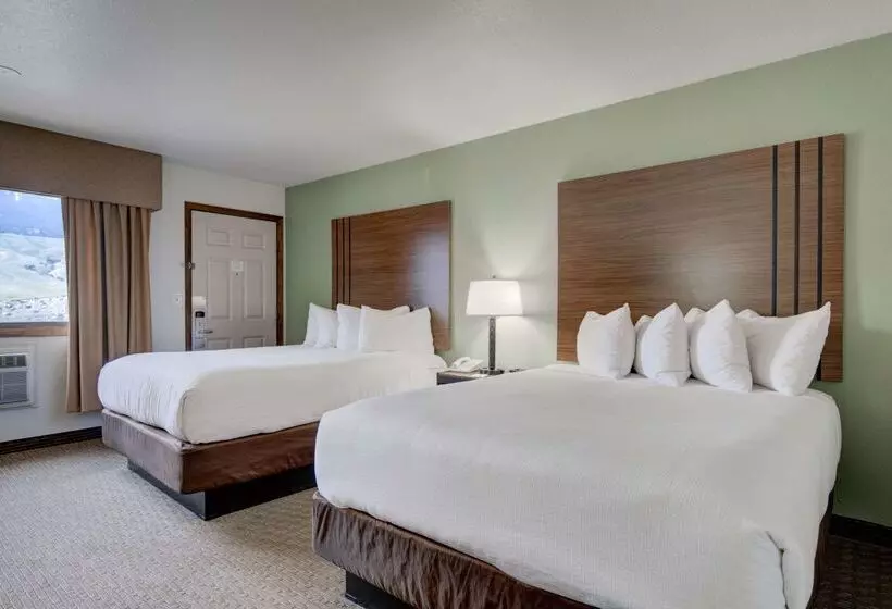 The Ridgeline Hotel At Yellowstone, Ascend Hotel Collection