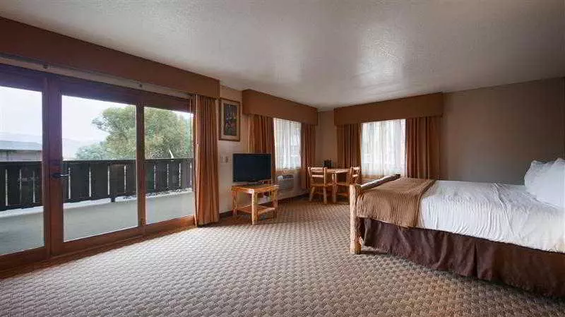 The Ridgeline Hotel At Yellowstone, Ascend Hotel Collection