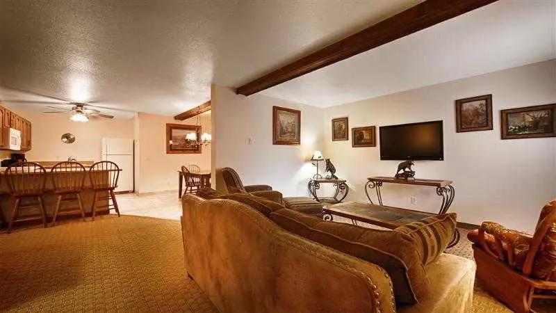 The Ridgeline Hotel At Yellowstone, Ascend Hotel Collection