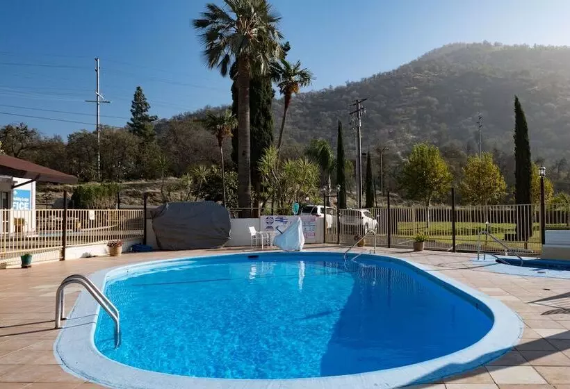 酒店 Western Holiday Lodge