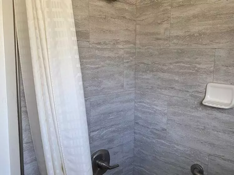 酒店 Western Holiday Lodge