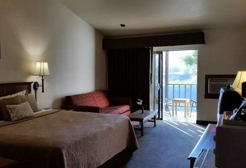 酒店 Western Holiday Lodge