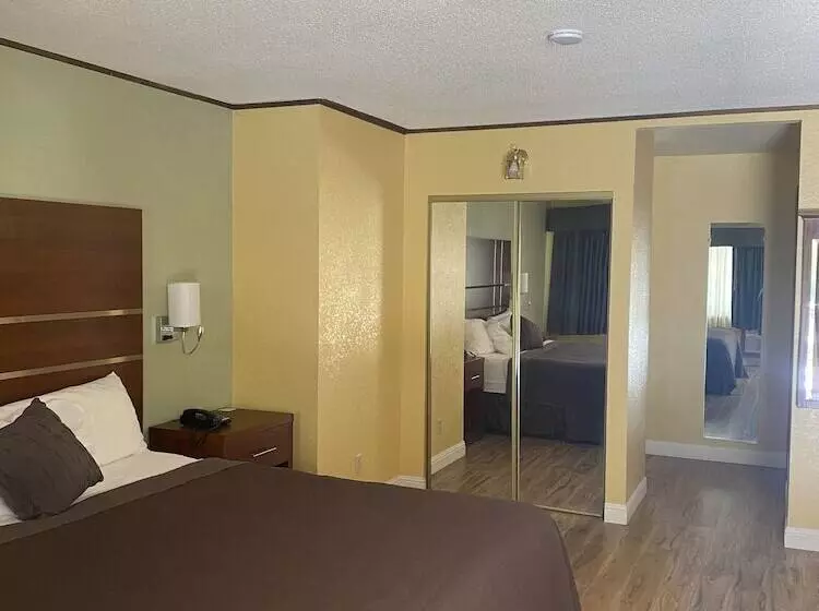 酒店 Western Holiday Lodge