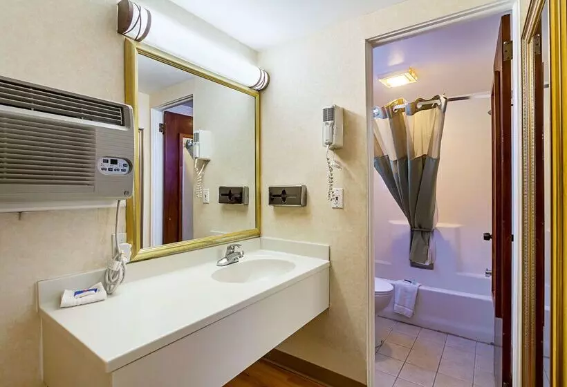 Motel 6 Mechanicsburg