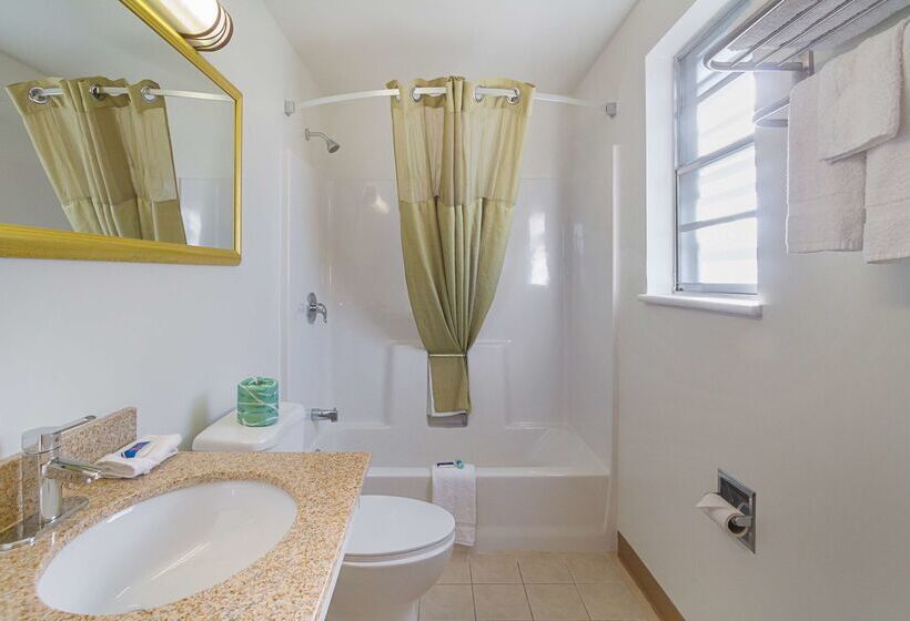 Motel 6 Mechanicsburg