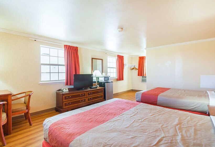 Motel 6 Mechanicsburg