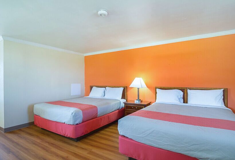 Motel 6 Mechanicsburg