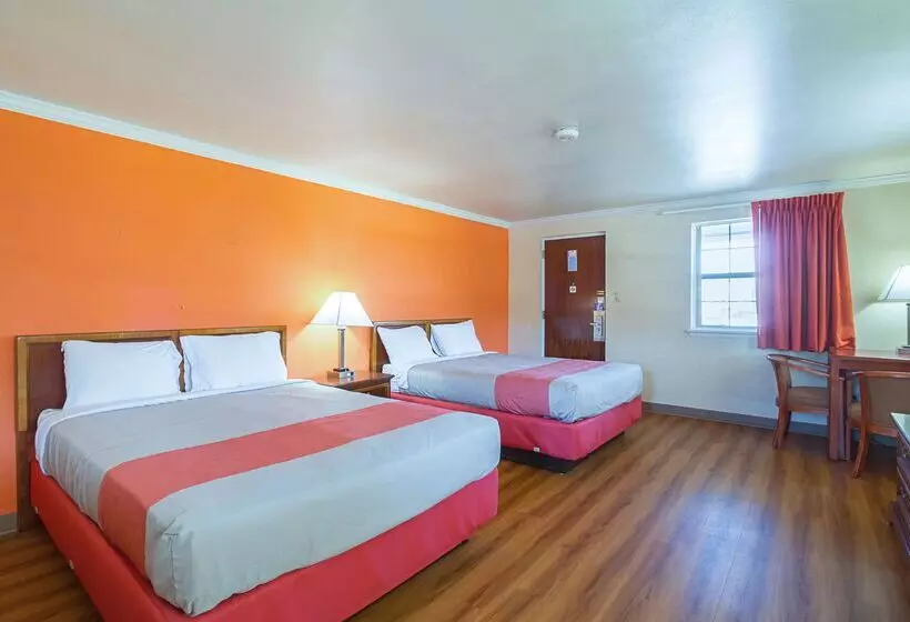 Motel 6 Mechanicsburg