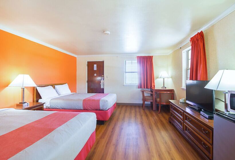 Motel 6 Mechanicsburg