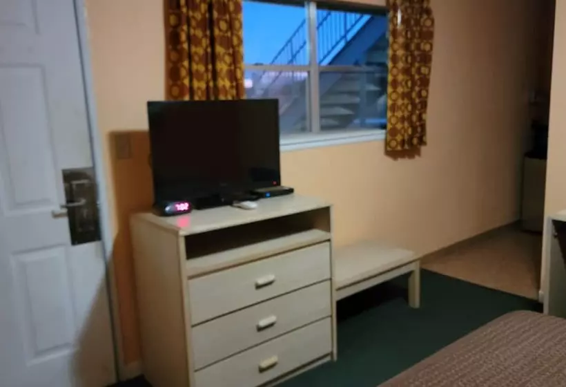 فندق على الطريق Copa Budget Inn