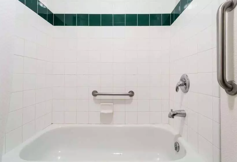 מוטל Super 8 By Wyndham Fallon