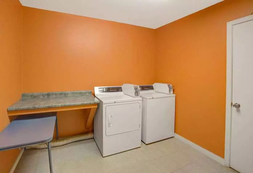 汽车旅馆  Super 8 By Wyndham Monticello Ar